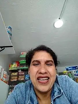 Snapshot of siri_duque chatting on 02.28.25 siri duque online show from 02.28.25