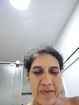 Snapshot of siri_duque chatting on 02.28.25 siri duque online show from 02.28.25