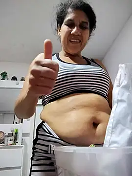 Snapshot of siri_duque chatting on 03.03.25 siri duque online show from 03.03.25