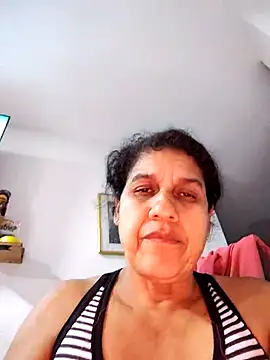 Snapshot of siri_duque chatting on 03.07.25 siri duque online show from 03.07.25