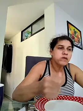 Snapshot of siri_duque chatting on 03.16.25 siri duque online show from 03.16.25