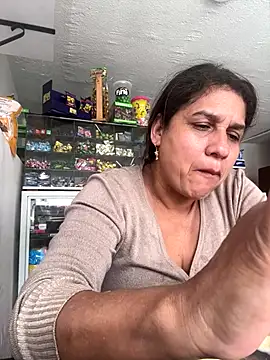 Snapshot of siri_duque chatting on 09.17.25 siri duque online show from 09.17.25