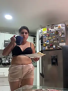 Snapshot of siri_duque chatting on 10.02.25 siri duque online show from 10.02.25