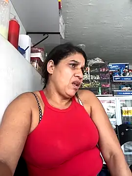 Snapshot of siri_duque chatting on 10.16.25 siri duque online show from 10.16.25