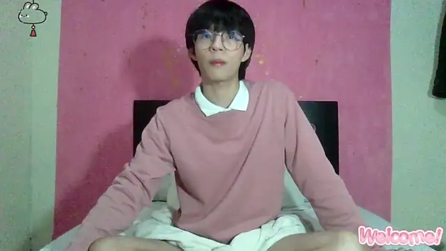 Snapshot of seung_vinblue chatting on 12.17.24 seung vinblue online show from 12.17.24