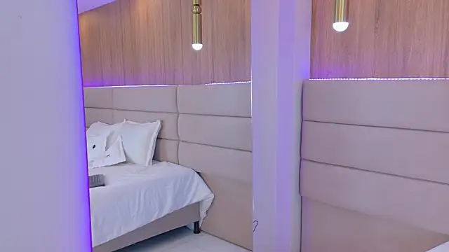 AnabelleRay online show from 12.16.25