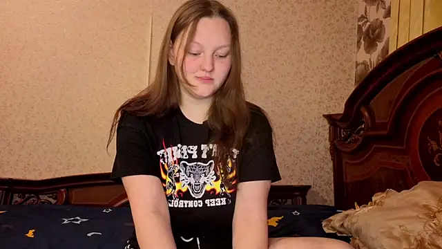 Aria  Dark online show from 04.22.26