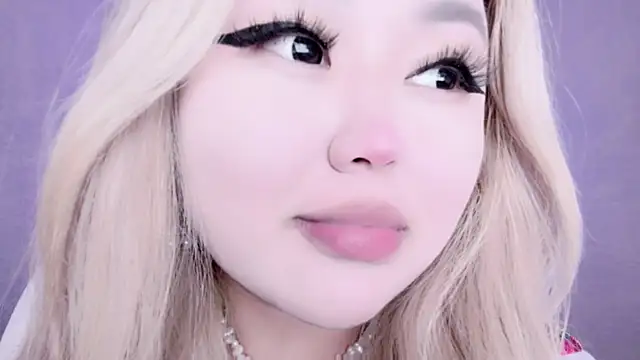 Snapshot of amelia_sunlight chatting on 12.17.24 amelia sunlight online show from 12.17.24