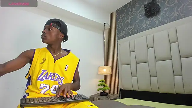 chimi88 online show from 02.21.25