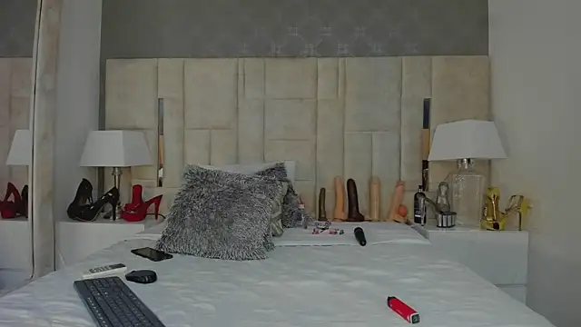 GaleHodge online show from 03.12.25