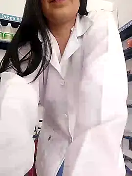 Snapshot of Megan_jennerr chatting on 01.28.25 Megan jennerr online show from 01.28.25