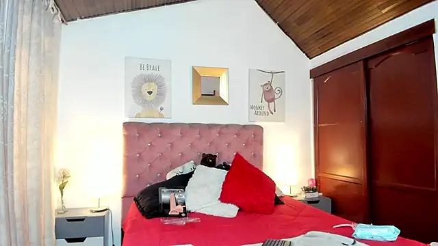 CelessteRedds online show from 04.14.26