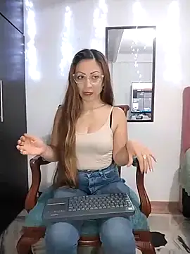 Venus-Wood online show from 03.03.25