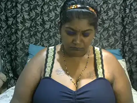 Snapshot of indiansuga chatting on 01.16.25 indiansuga online show from 01.16.25