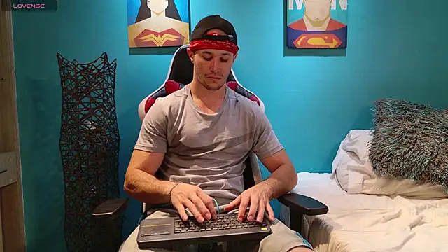 Snapshot of AxelFairchaild chatting on 01.19.25 AxelFairchaild online show from 01.19.25
