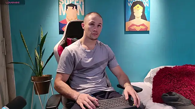 Snapshot of AxelFairchaild chatting on 02.16.25 AxelFairchaild online show from 02.16.25