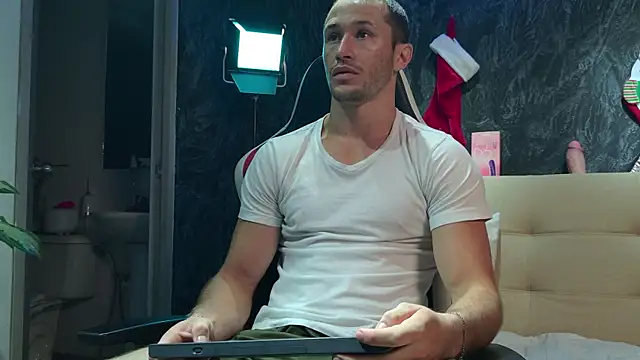 AxelFairchaild online show from 12.05.25