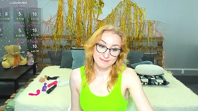 Snapshot of MadissonKiss chatting on 02.05.25 MadissonKiss online show from 02.05.25