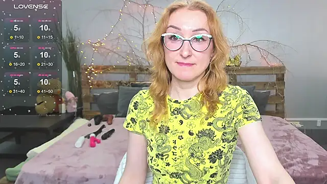 Snapshot of MadissonKiss chatting on 03.17.25 MadissonKiss online show from 03.17.25