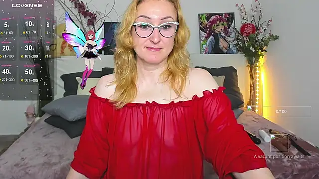 Snapshot of MadissonKiss chatting on 09.12.25 MadissonKiss online show from 09.12.25