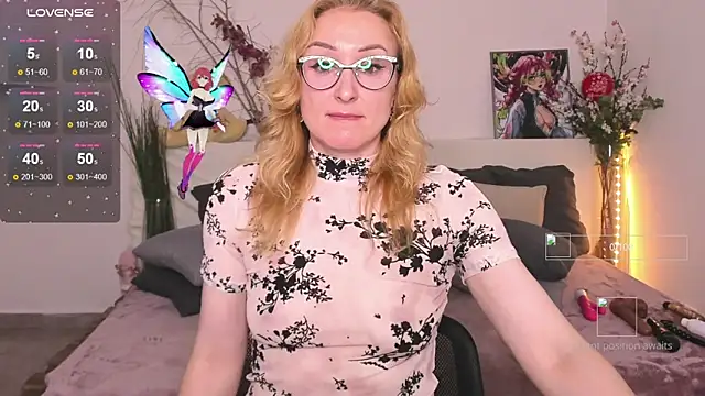 Snapshot of MadissonKiss chatting on 09.14.25 MadissonKiss online show from 09.14.25