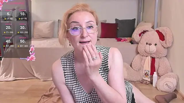 Snapshot of MadissonKiss chatting on 06.25.26 MadissonKiss online show from 06.25.26