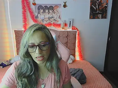 Melanyy 100 online show from 12.12.24