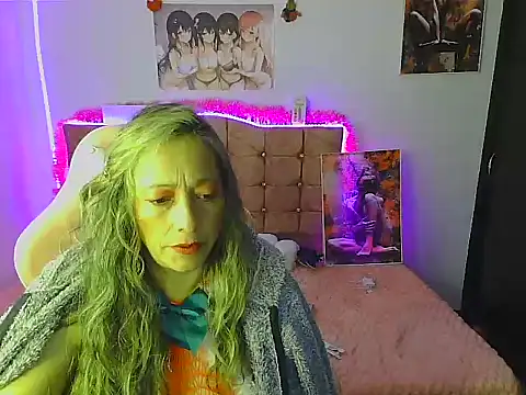 Melanyy 100 online show from 12.17.24