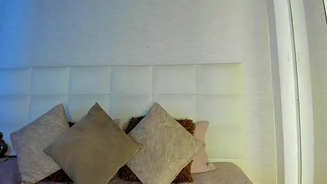 Snapshot of Mistyca chatting on 03.14.25 Mistyca online show from 03.14.25