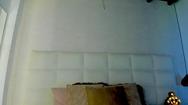 Snapshot of Mistyca chatting on 03.18.25 Mistyca online show from 03.18.25