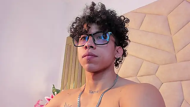 AkazaBoy  online show from 03.29.26