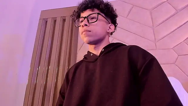 AkazaBoy  online show from 07.04.26