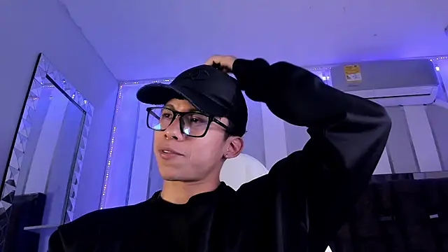 AkazaBoy  online show from 08.03.26