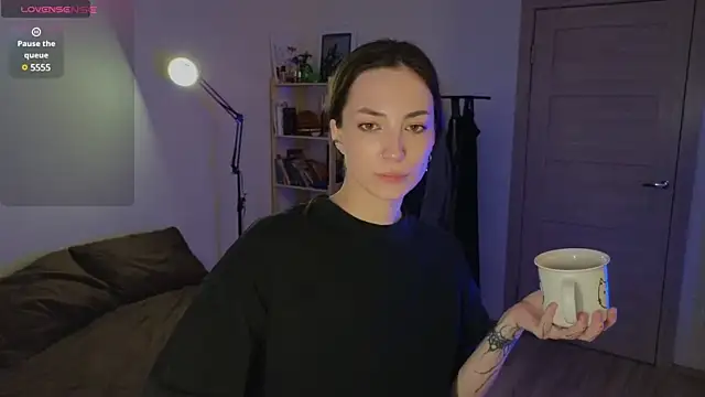 Snapshot of Space_X_Roxy_ chatting on 12.05.24 Space X Roxy online show from 12.05.24