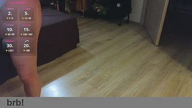 Snapshot of Space_X_Roxy_ chatting on 02.26.25 Space X Roxy online show from 02.26.25