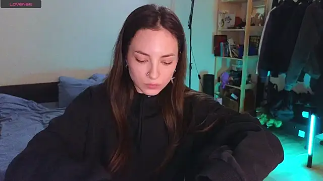 Snapshot of Space_X_Roxy_ chatting on 03.03.25 Space X Roxy online show from 03.03.25