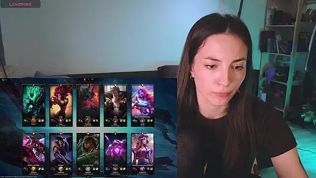 Snapshot of Space_X_Roxy_ chatting on 03.03.25 Space X Roxy online show from 03.03.25