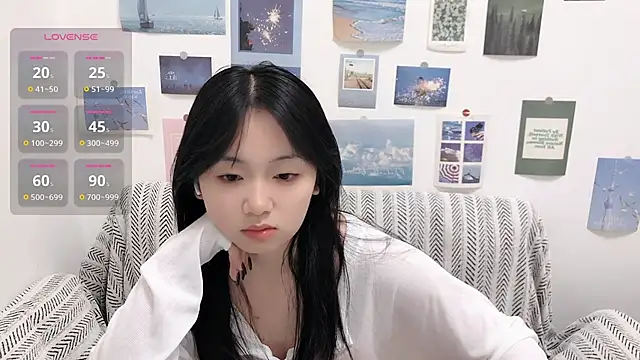 Snapshot of LiLiYbaby chatting on 09.17.25 LiLiYbaby online show from 09.17.25