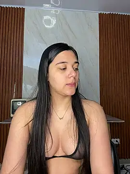 Snapshot of floriamANDjazmin chatting on 07.06.26 floriamANDjazmin online show from 07.06.26