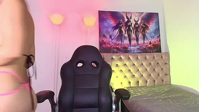 AuroraDiaz online show from 02.21.25