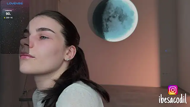 adriana allien online show from 05.12.26