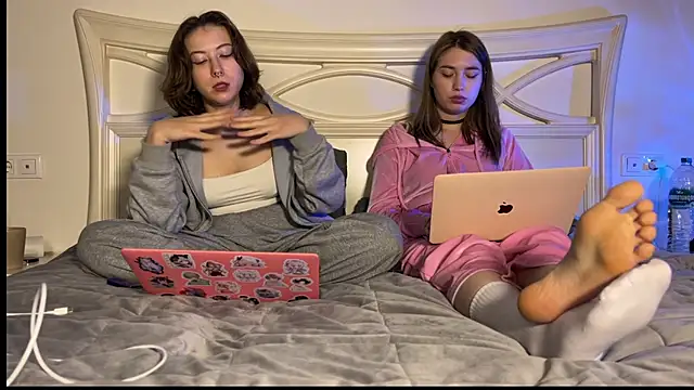 misswishh  online show from 02.12.25