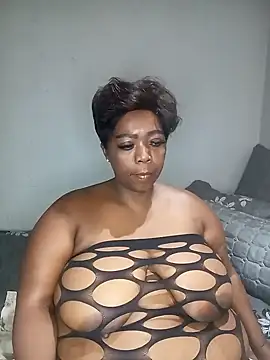 Snapshot of BustyWendyXXX47 chatting on 12.04.24 BustyWendyXXX47 online show from 12.04.24