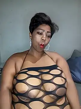 Snapshot of BustyWendyXXX47 chatting on 12.10.24 BustyWendyXXX47 online show from 12.10.24