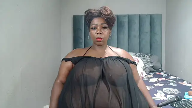 Snapshot of BustyWendyXXX47 chatting on 02.23.25 BustyWendyXXX47 online show from 02.23.25