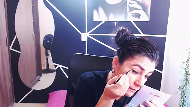 LUCY LI online show from 01.16.25