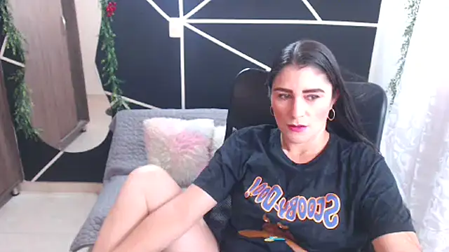 LUCY LI online show from 01.31.25