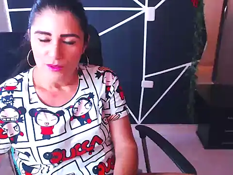 LUCY LI online show from 03.03.25