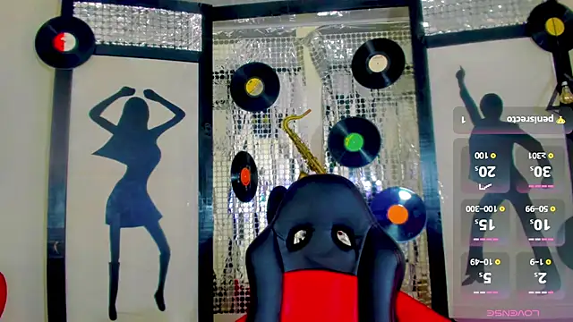 Hellen moons   online show from 02.04.25