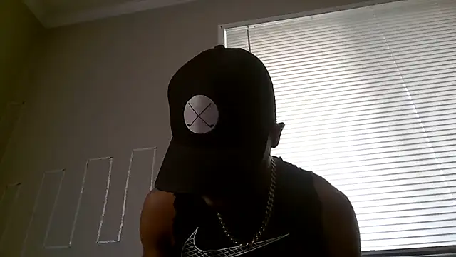 Snapshot of PETER-RABIT chatting on 09.11.25 PETER-RABIT online show from 09.11.25